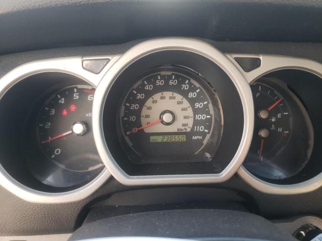 Photo 9 from auction – 2004 TOYOTA 4RUNNER SR with VIN JTEZU14R640033788