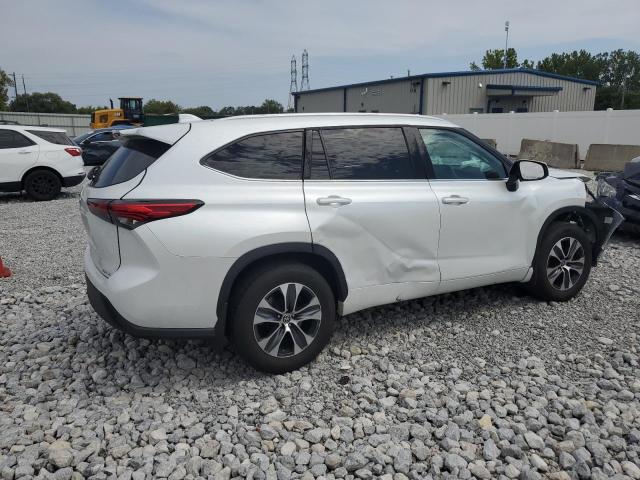 Photo 3 from auction – 2022 TOYOTA HIGHLANDER with VIN 5TDGZRBH1NS577068