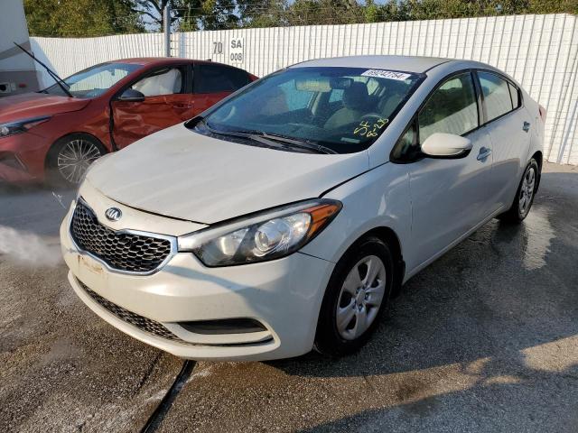 KIA FORTE LX 2015 with VIN KNAFK4A65F5409411 - Photo from auction