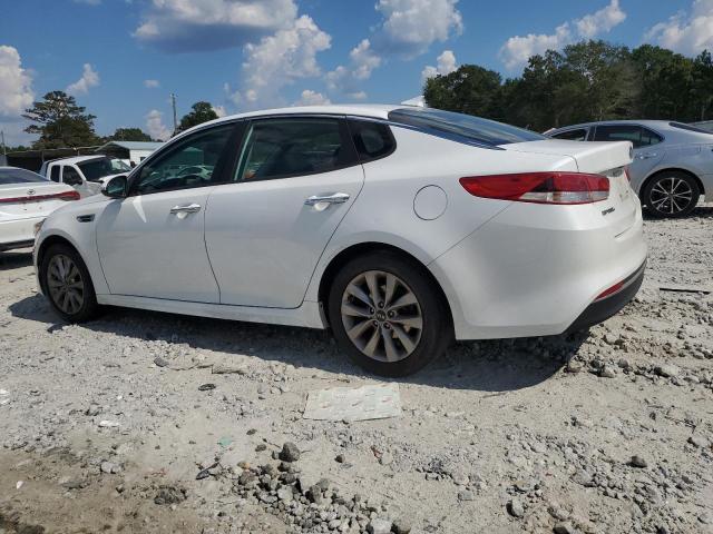 Photo 2 from auction – 2017 KIA OPTIMA LX with VIN 5XXGT4L33HG170897