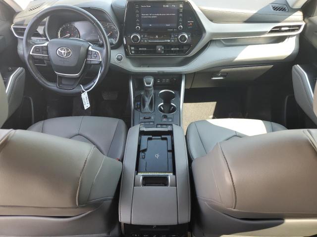 Photo 8 from auction – 2022 TOYOTA HIGHLANDER with VIN 5TDGZRBHXNS226109