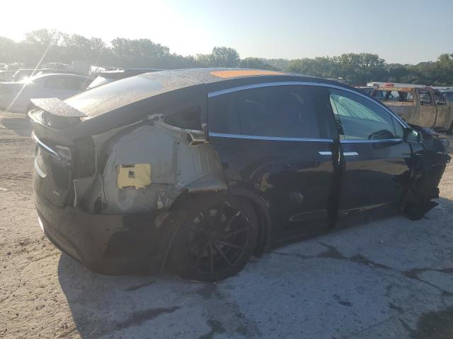 Photo 3 from auction – 2017 TESLA MODEL X with VIN 5YJXCBE20HF051054