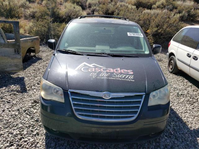 Photo 5 from auction – 2010 CHRYSLER TOWN & COU with VIN 2A4RR5D17AR427481