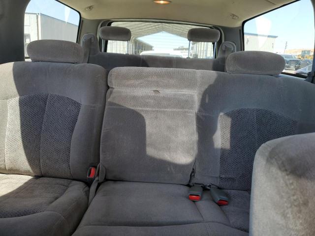 Photo 10 from auction – 2002 CHEVROLET SUBURBAN C with VIN 1GNEC16T72J286003