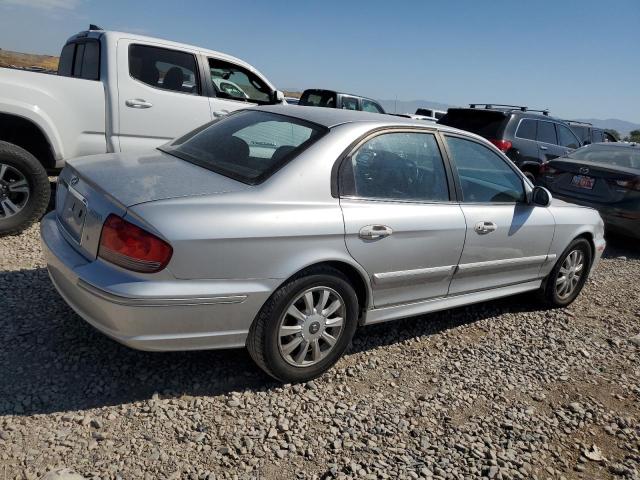Photo 3 from auction – 2004 HYUNDAI SONATA GLS with VIN KMHWF35H74A016040