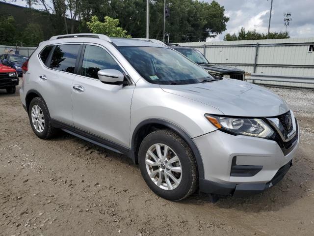 Photo 4 from auction – 2019 NISSAN ROGUE S with VIN 5N1AT2MT4KC744158