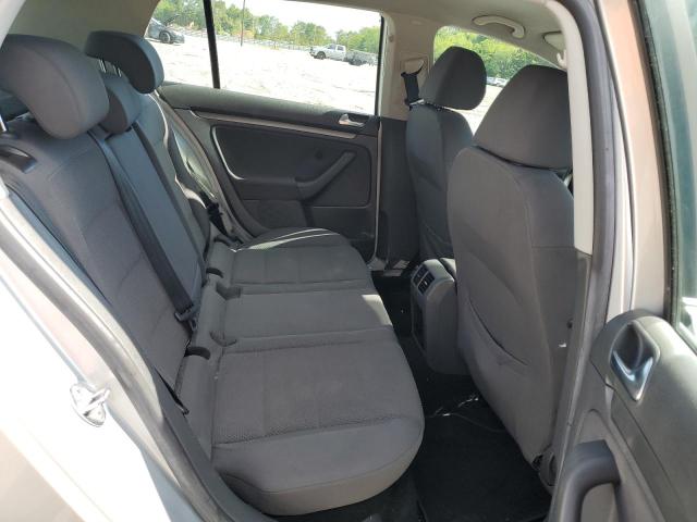 Photo 10 from auction – 2007 VOLKSWAGEN RABBIT with VIN WVWCR71K47W067252