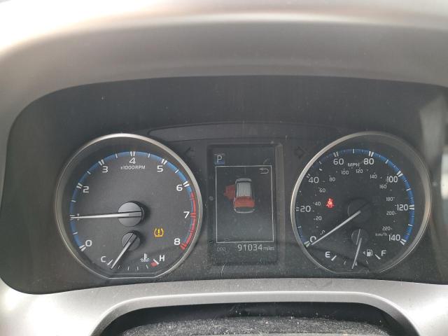 Photo 9 from auction – 2018 TOYOTA RAV4 LE with VIN JTMBFREV3JJ743831