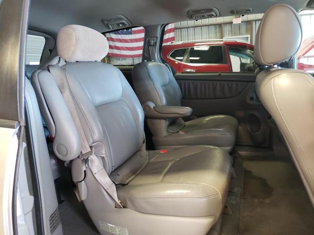 Photo 11 from auction – 2004 TOYOTA SIENNA XLE with VIN 5TDZA22C84S212929