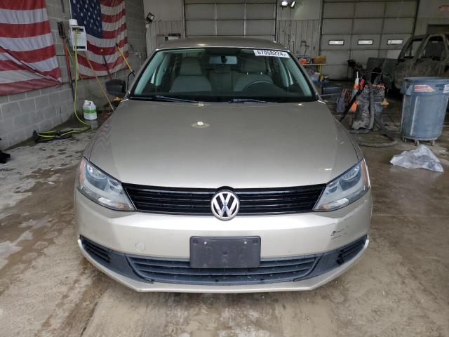 Photo 5 from auction – 2014 VOLKSWAGEN JETTA with VIN 3VW2K7AJ1EM256863