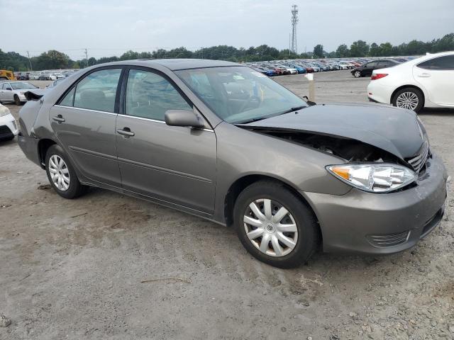 Photo 4 from auction – 2005 TOYOTA CAMRY LE with VIN 4T1BE30K15U942373