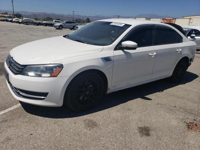 VOLKSWAGEN PASSAT S 2014 with VIN 1VWAT7A32EC048969 - Photo from auction