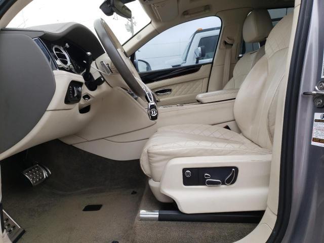 Photo 7 from auction – 2017 BENTLEY BENTAYGA with VIN SJAAC2ZV5HC014185