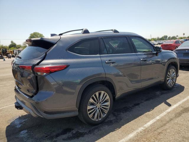Photo 3 from auction – 2021 TOYOTA HIGHLANDER with VIN 5TDFZRAH1MS037800