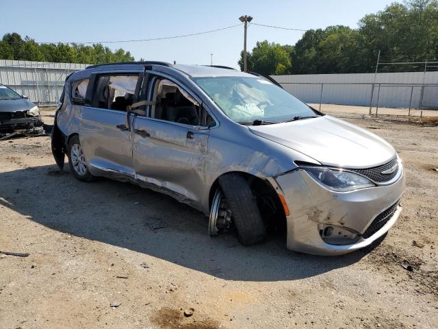 Photo 4 from auction – 2017 CHRYSLER PACIFICA T with VIN 2C4RC1BG0HR610027