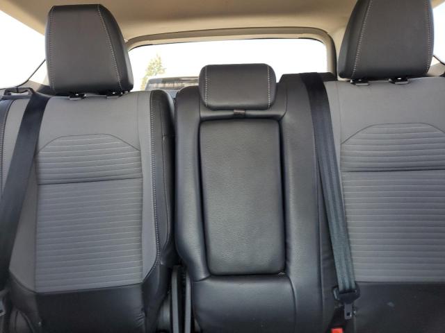 Photo 10 from auction – 2018 FORD ESCAPE SE with VIN 1FMCU0GD3JUC31667