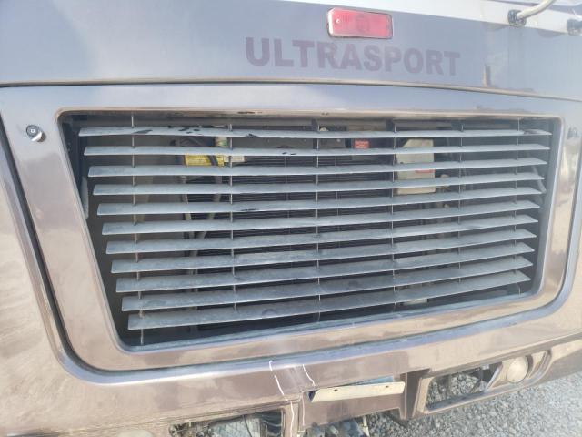 Photo 7 from auction – 2004 FREIGHTLINER CHASSIS X with VIN 4UZAAHDC84CN11055