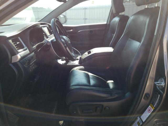 Photo 7 from auction – 2015 TOYOTA HIGHLANDER with VIN 5TDYKRFH9FS055728