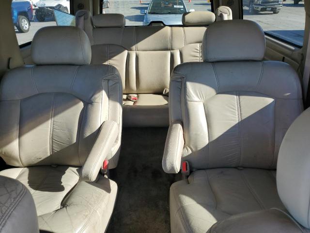 Photo 10 from auction – 2001 CHEVROLET SUBURBAN C with VIN 3GNEC16T71G246018