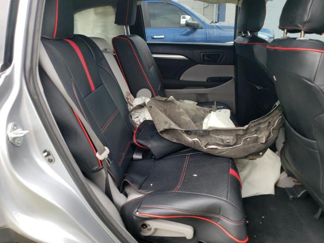 Photo 11 from auction – 2015 TOYOTA HIGHLANDER with VIN 5TDZARFH8FS009332