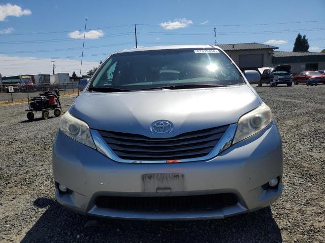 Photo 5 from auction – 2013 TOYOTA SIENNA XLE with VIN 5TDDK3DC6DS065715