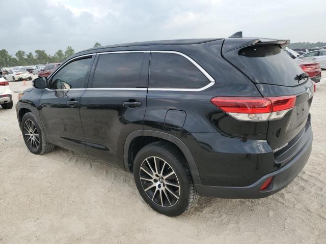 Photo 2 from auction – 2018 TOYOTA HIGHLANDER with VIN 5TDKZRFH0JS535716
