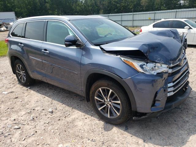 Photo 4 from auction – 2018 TOYOTA HIGHLANDER with VIN 5TDJZRFH0JS885634