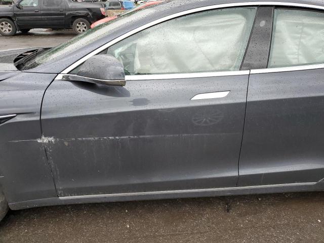 Photo 7 from auction – 2018 TESLA MODEL S with VIN 5YJSA1E25JF275632