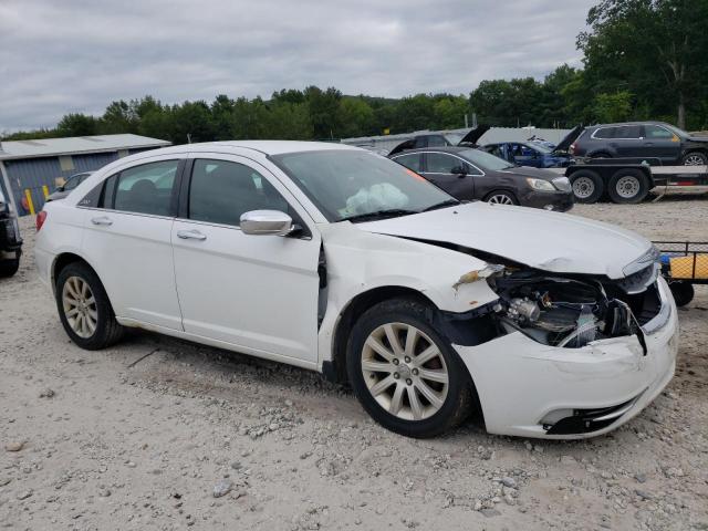 Photo 4 from auction – 2013 CHRYSLER 200 LIMITE with VIN 1C3CCBCG3DN556583