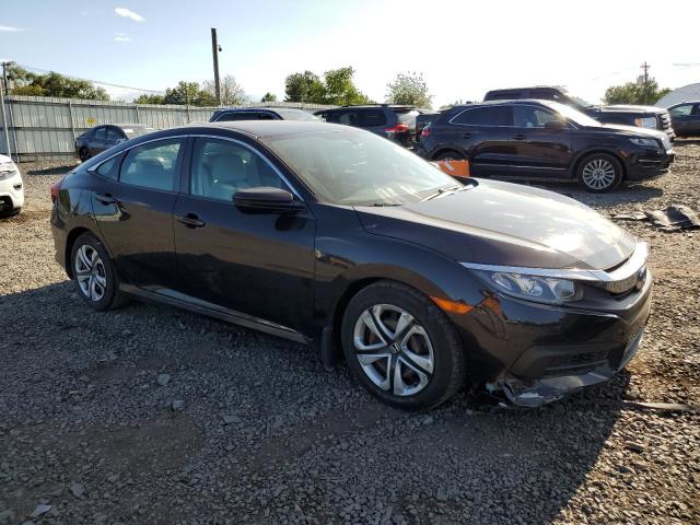 Photo 4 from auction – 2018 HONDA CIVIC LX with VIN 19XFC2F53JE207667