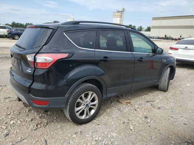 Photo 3 from auction – 2017 FORD ESCAPE SE with VIN 1FMCU0GD2HUD51096