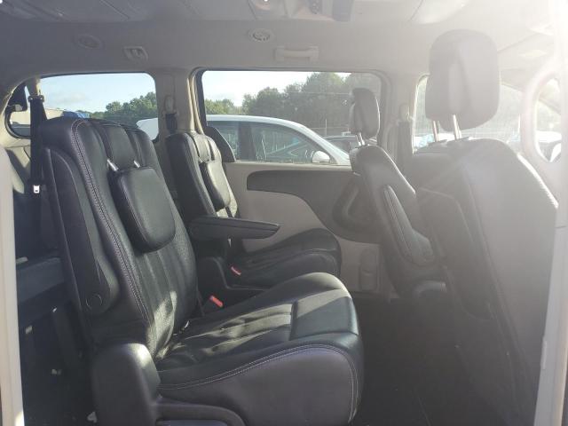 Photo 11 from auction – 2012 CHRYSLER TOWN & COU with VIN 2C4RC1BG8CR239594