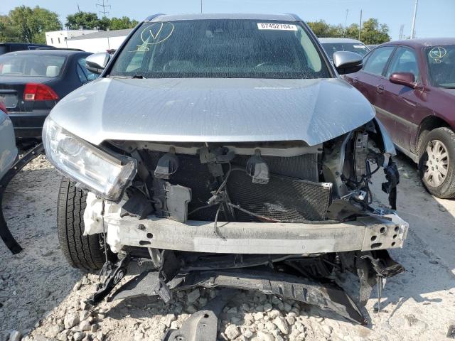 Photo 5 from auction – 2017 TOYOTA HIGHLANDER with VIN 5TDJZRFH3HS422008