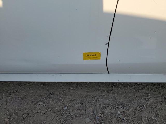 Photo 12 from auction – 2018 MERCEDES-BENZ E 300 with VIN WDDZF4JB1JA342135