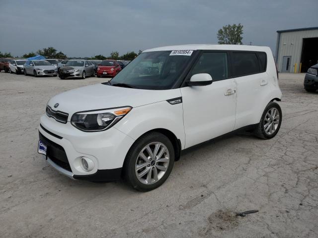 KIA SOUL + 2018 con VIN KNDJP3A52J7905330 - Foto de la subasta
