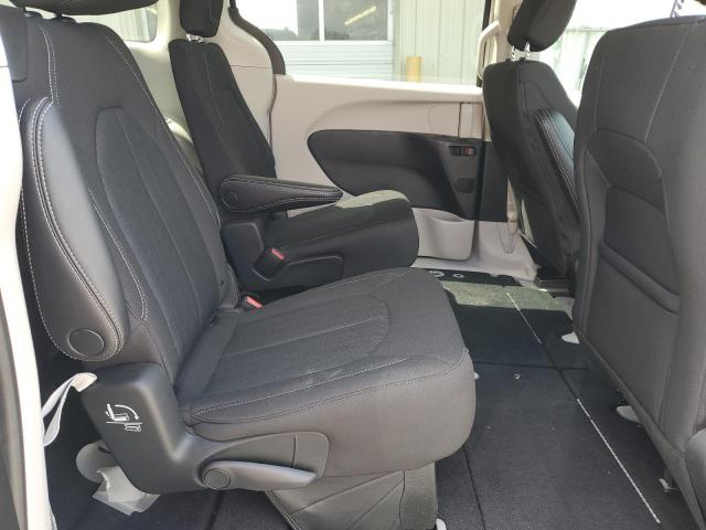 Photo 11 from auction – 2023 CHRYSLER VOYAGER LX with VIN 2C4RC1CG4PR588191
