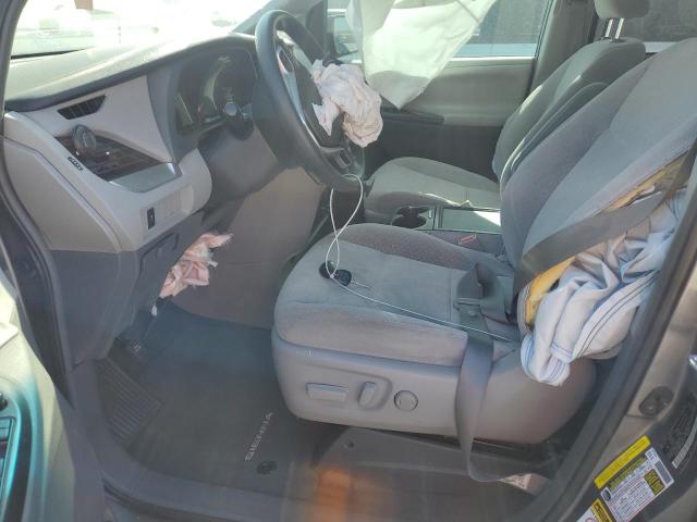Photo 7 from auction – 2017 TOYOTA SIENNA LE with VIN 5TDKZ3DC5HS896776