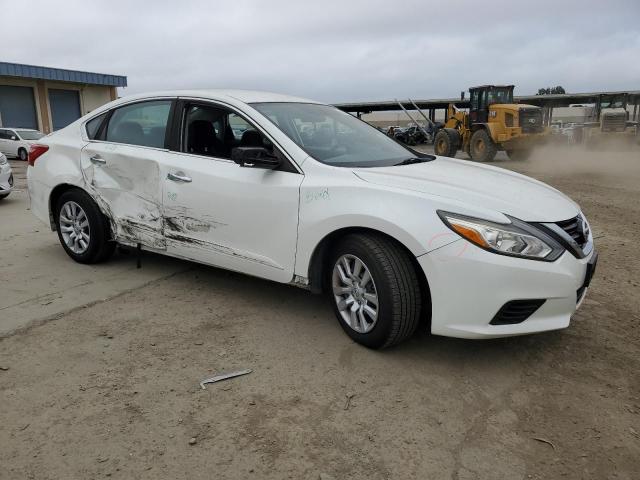 Photo 4 from auction – 2017 NISSAN ALTIMA 2.5 with VIN 1N4AL3AP1HN318769