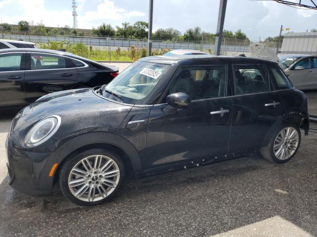 MINI COOPER S 2024 with VIN WMW53DK07R2V43989 - Photo from auction