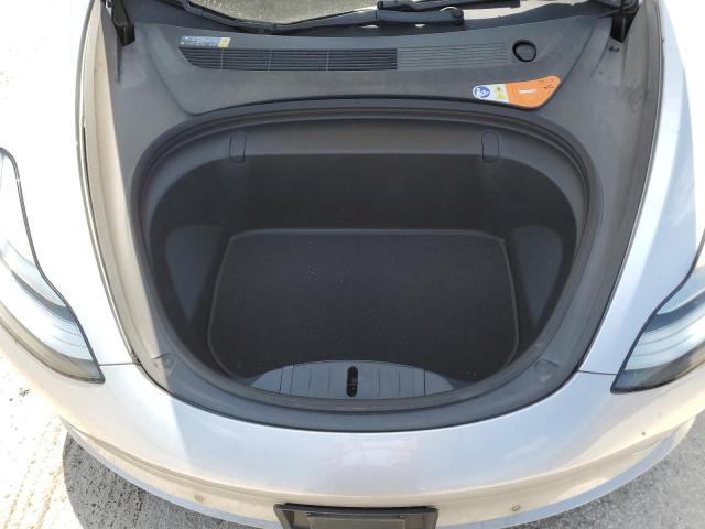 Photo 11 from auction – 2018 TESLA MODEL 3 with VIN 5YJ3E1EA5JF034718