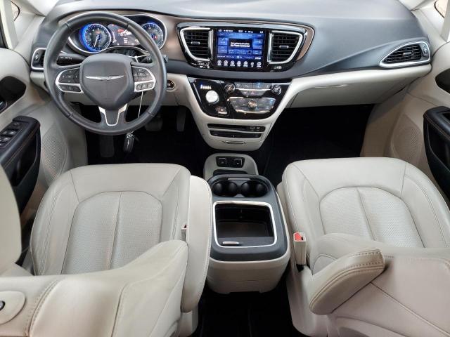 Photo 8 from auction – 2017 CHRYSLER PACIFICA T with VIN 2C4RC1EG1HR525984