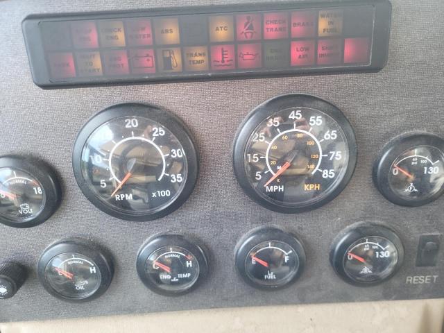 Photo 8 from auction – 2000 FREIGHTLINER X LINE MOT with VIN 4UZ6XJCA8YCG18417