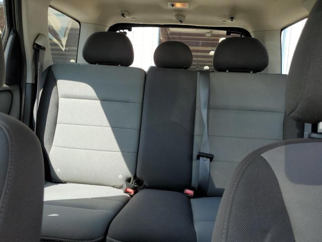 Photo 10 from auction – 2005 FORD ESCAPE XLS with VIN 1FMYU92Z95KA03929