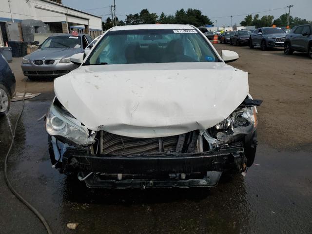 Photo 5 from auction – 2015 TOYOTA CAMRY LE with VIN 4T1BF1FKXFU990660