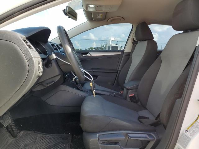 Photo 7 from auction – 2017 VOLKSWAGEN JETTA S with VIN 3VW2B7AJ6HM328225