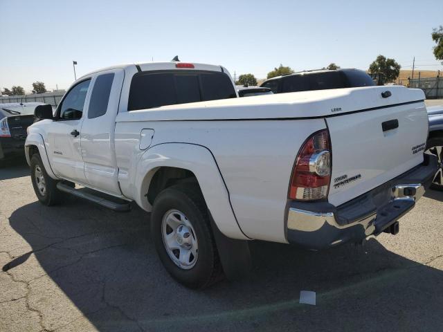 Photo 2 from auction – 2015 TOYOTA TACOMA PRE with VIN 5TFTU4GN0FX074142