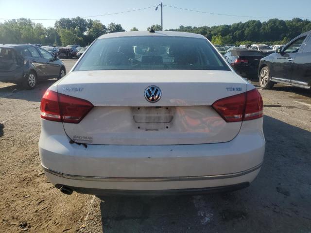 Photo 6 from auction – 2015 VOLKSWAGEN PASSAT SE with VIN 1VWBV7A32FC050981
