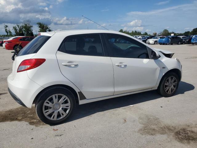 Photo 3 from auction – 2012 MAZDA MAZDA2 with VIN JM1DE1KYXC0136992