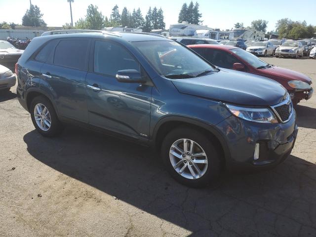 Photo 4 from auction – 2014 KIA SORENTO LX with VIN 5XYKTCA63EG436993