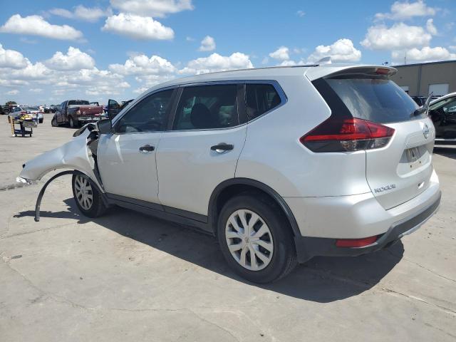 Photo 2 from auction – 2019 NISSAN ROGUE S with VIN 5N1AT2MT5KC747280